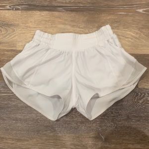 Lululemon Size 0 Hotty Hotty Shorts 2.5 Inseam